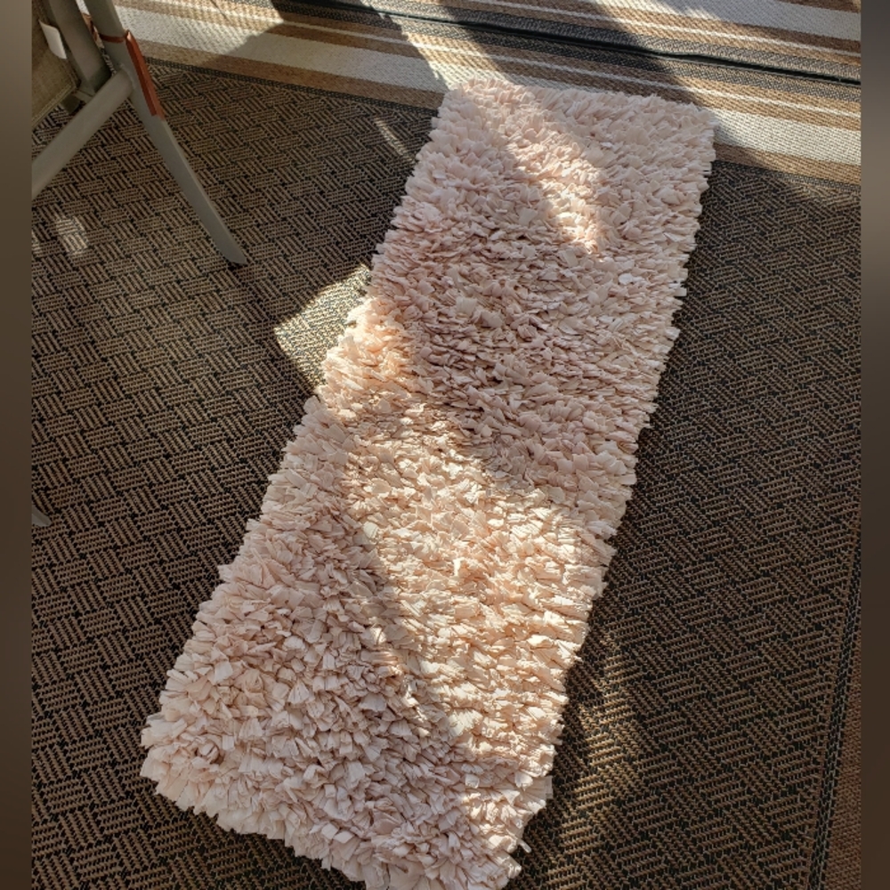 2 Shag Rugs - Picture 5 of 17